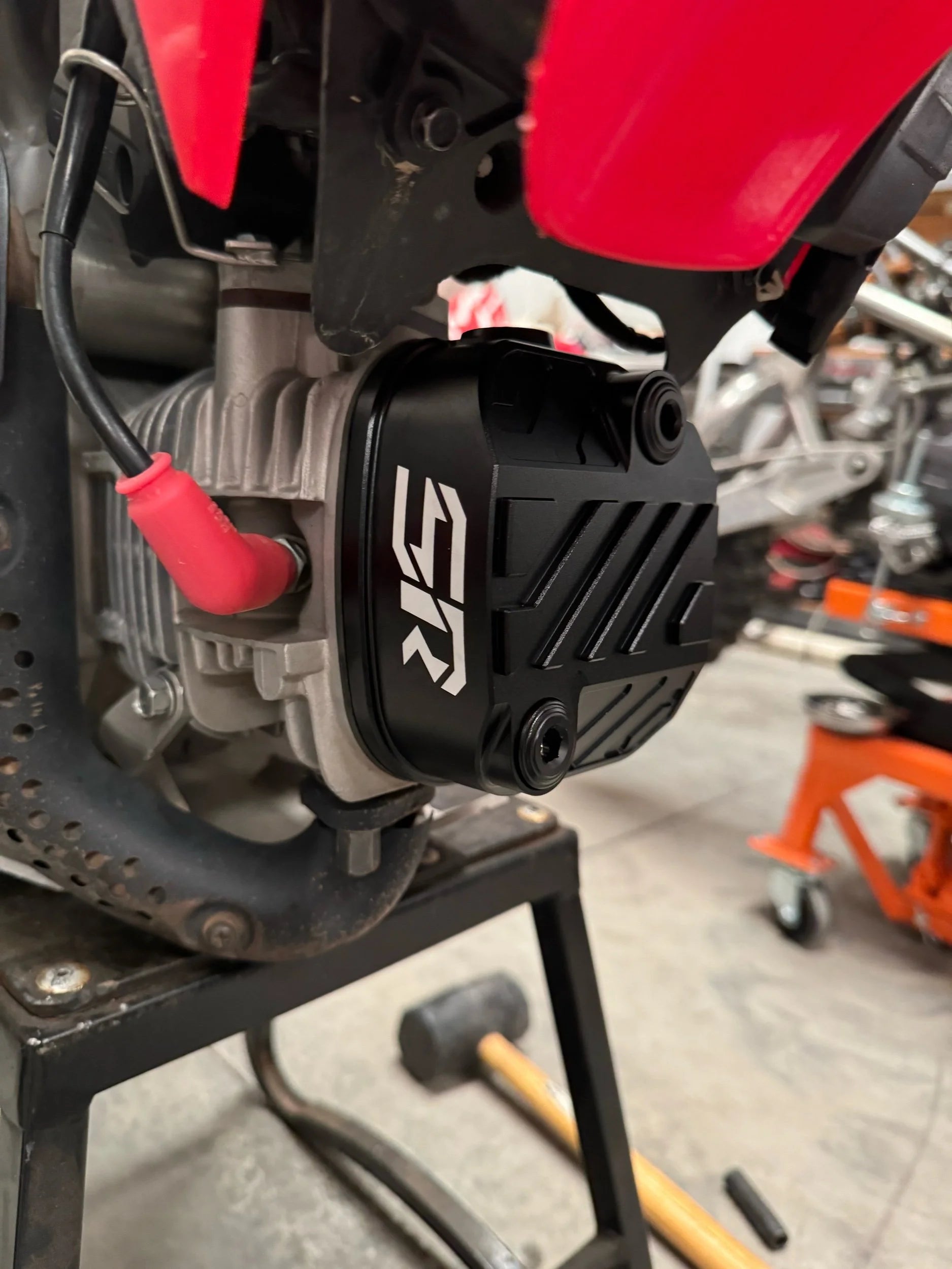 Staggs Racing SR billet valve cover for CRF110