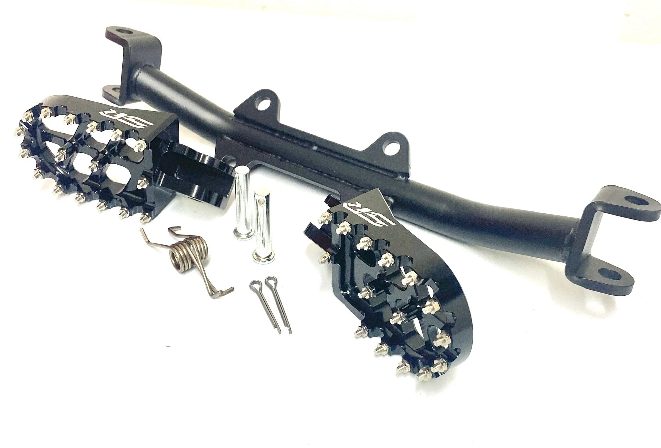CRF110 heavy duty peg mount kit